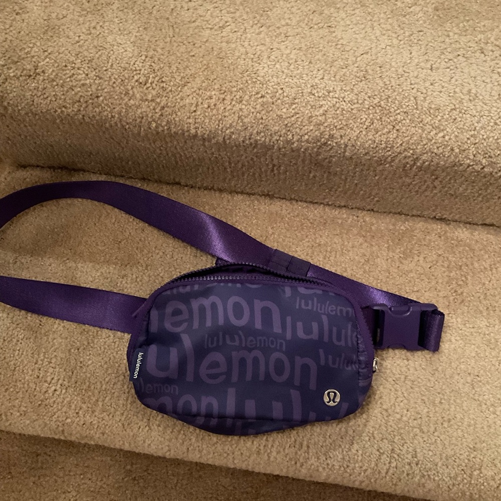 Lululemon Fanny pack